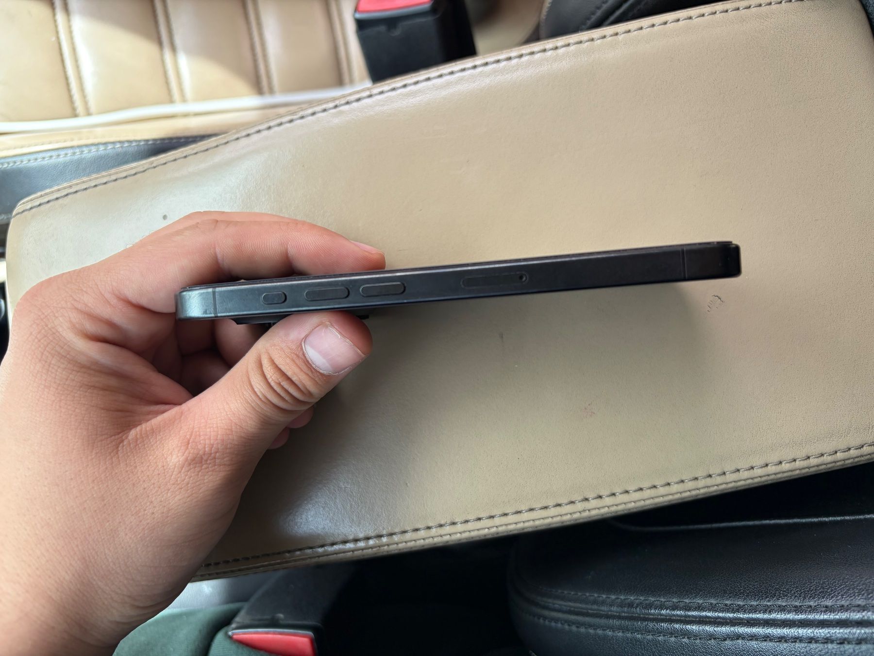 Apple Handys / Smartphones: iPhone 15 Pro 256GB – Gebraucht aus Emmenbrücke von lun_8skt 3