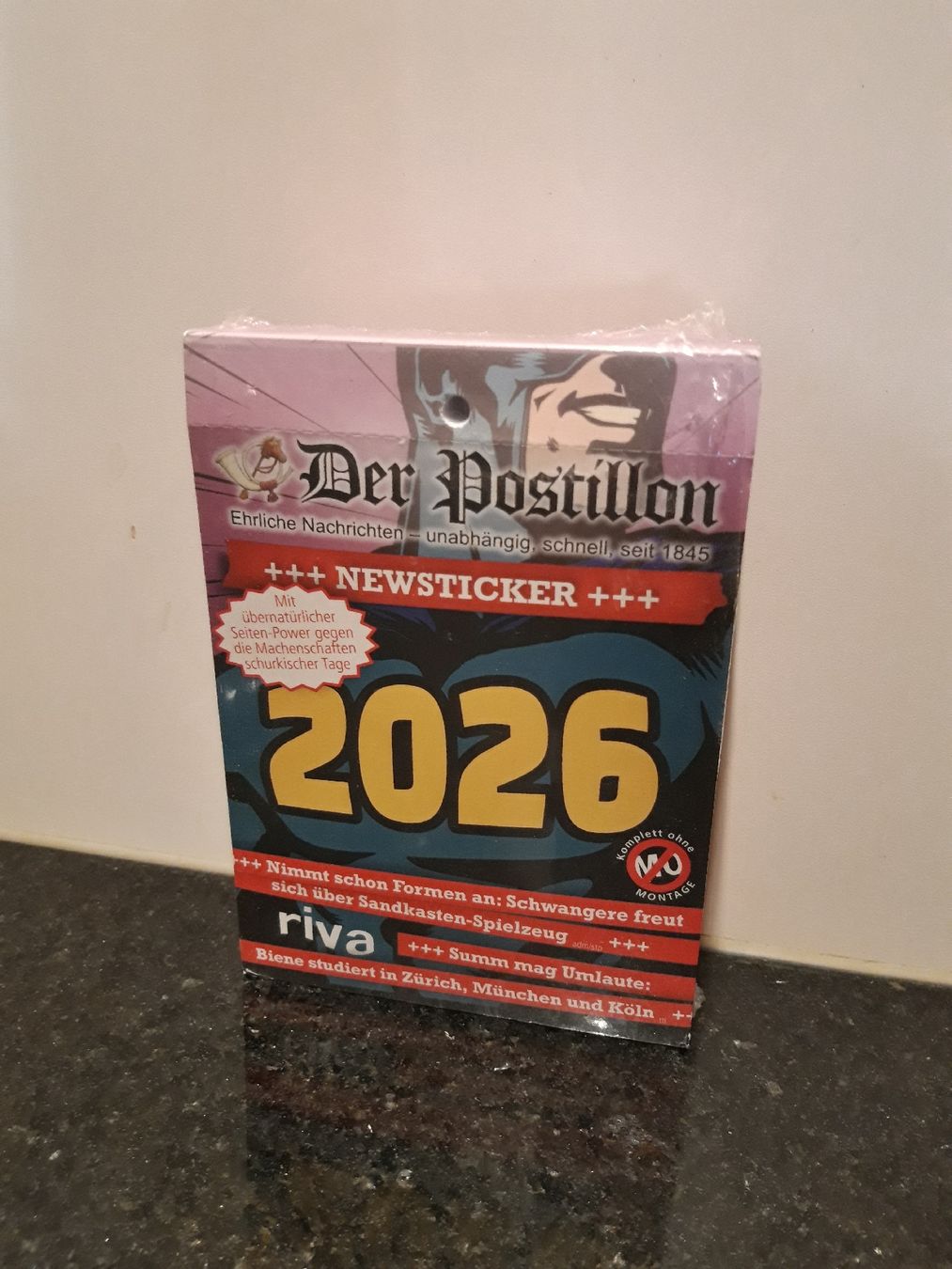 Calendriers: Abreisskalender Der Postillon Newsticker  – Neuf avec emballage d'origine à Basel par unk_t572