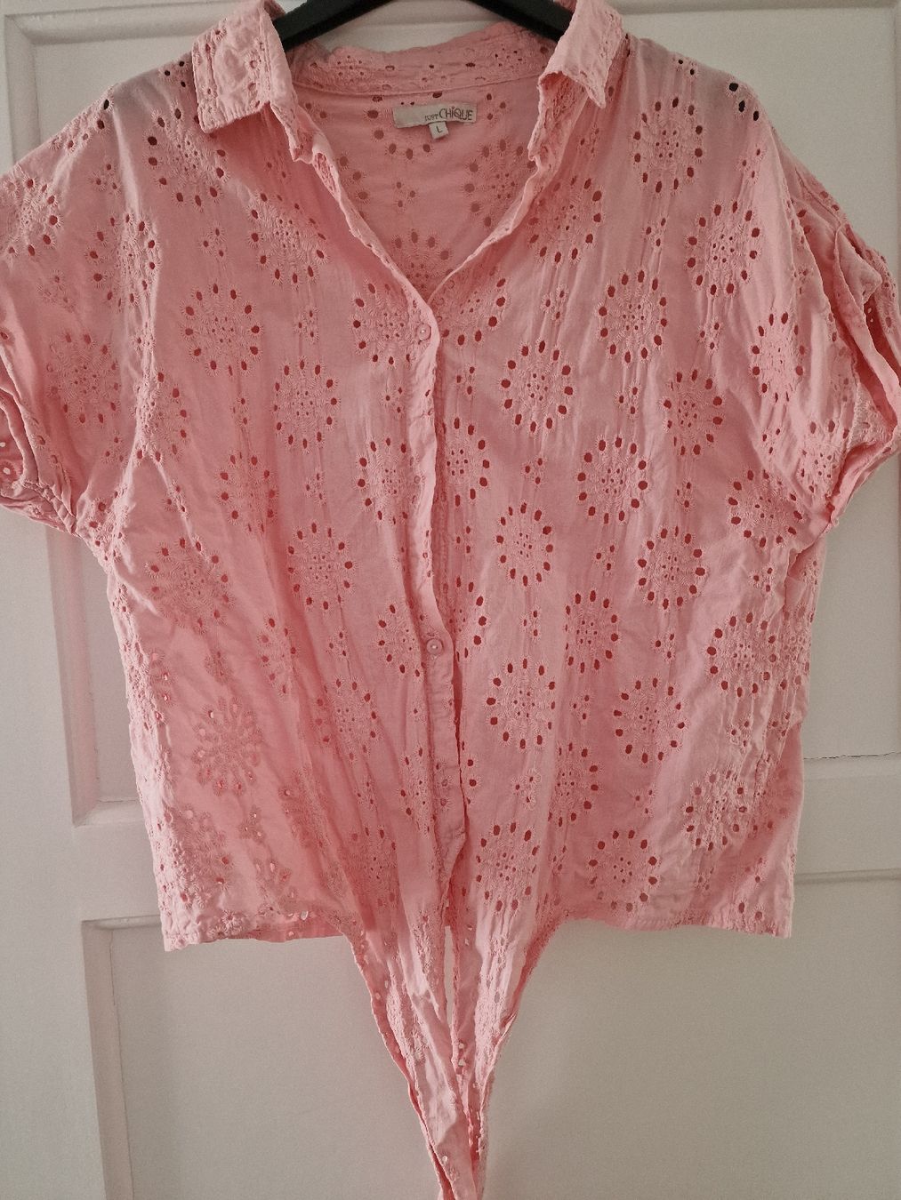Camicette: Rosa Bluse mit Lochmuster, Grösse L, neuwertig – Usato da Ottenbach venduto da Claurin