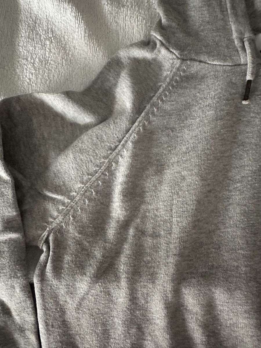 La Redoute Pullover & Sweatshirts: Felpa con cappuccio La Redoute, taglia 12A – Gebraucht aus Losone von niv_8vwx 3