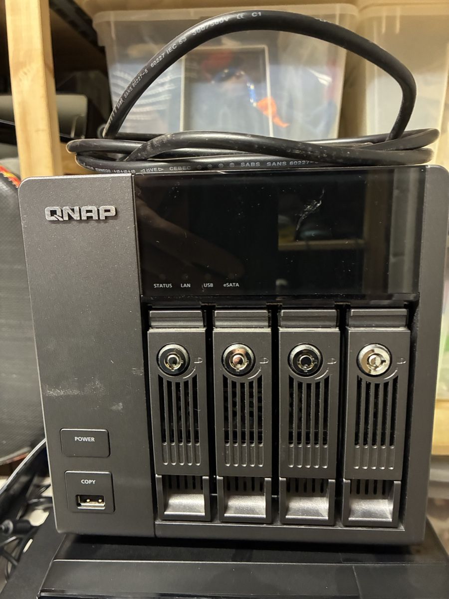 Qnap Server: Qnap TS-410 4x 2TB – Usato da Ostermundigen venduto da Pady79