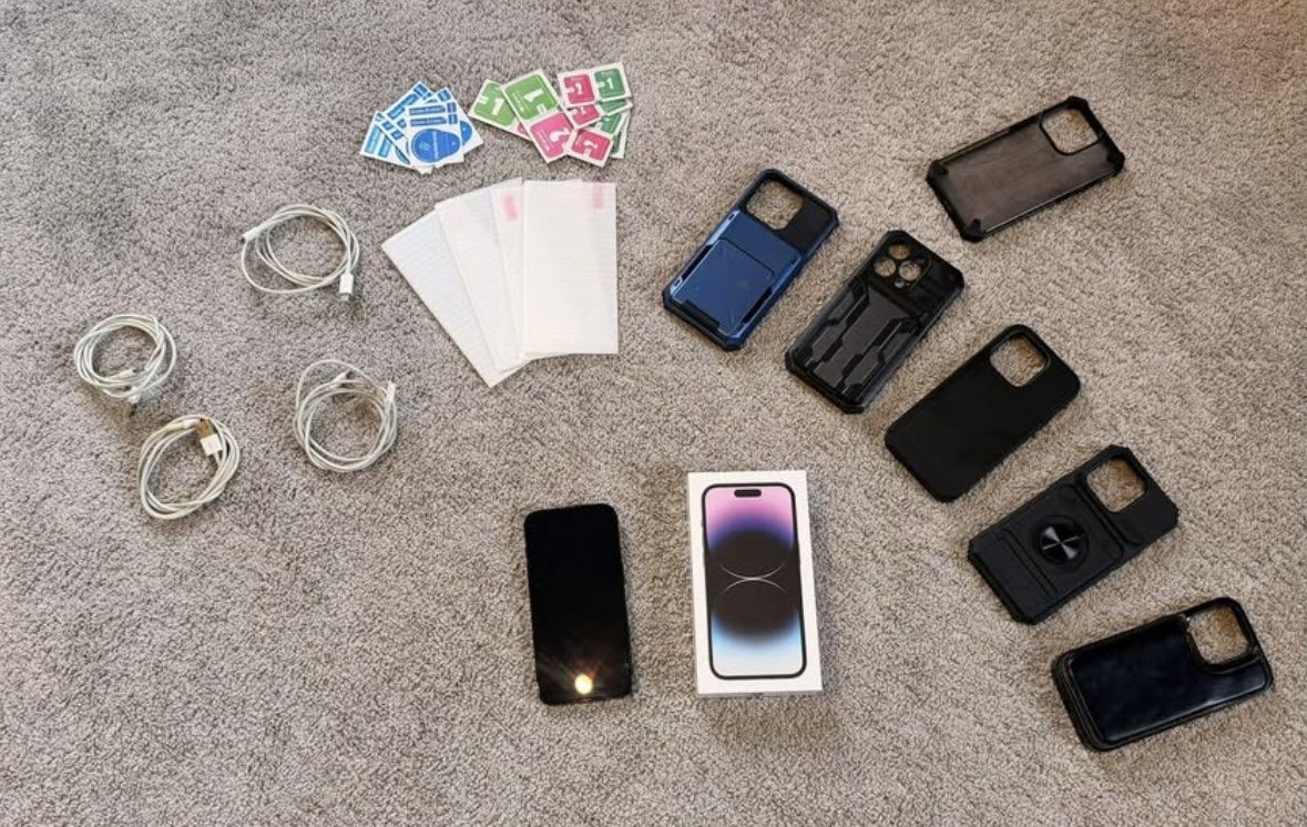Apple Telefoni cellulari / Smartphones: iPhone 14 Pro 500GB + Accesories - Excellent Value! – Usato da Büren an der Aare venduto da bradlee512