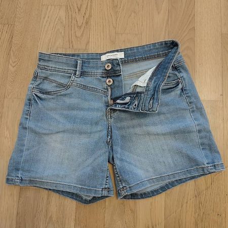 Kurze Jeans Hose Grösse S 