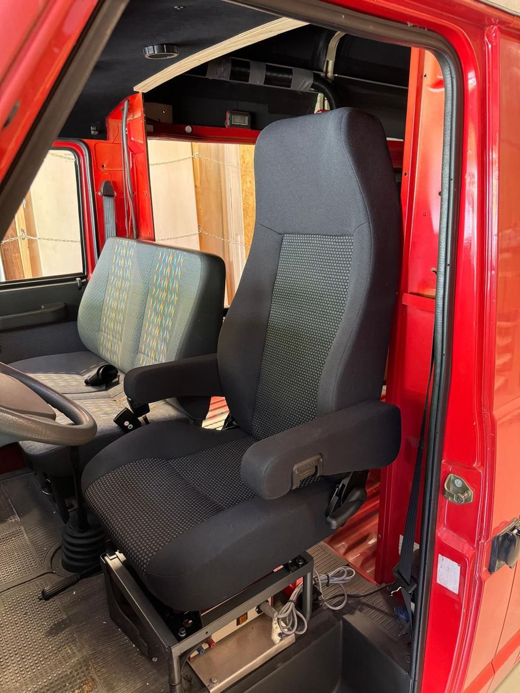 Iveco Veicoli da campeggio: Iveco 49.12 Turbodaily – Usato da Bottmingen venduto da Schreinerei_Nix_GmbH 4