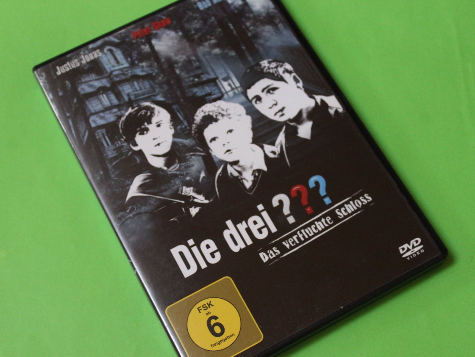 Tutti i DVDs: DIE DREI ??? - DAS VERFLUCHTE SCHLOSS DVD – Usato da Tübach venduto da JamesStone