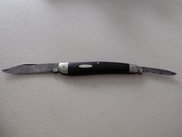 Taschenmesser Zweiklingig mit dunklem Griff guter Zustand