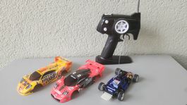 Kyosho Mini-Z MR-02 Chassis mit 2x Maclaren Karroserie