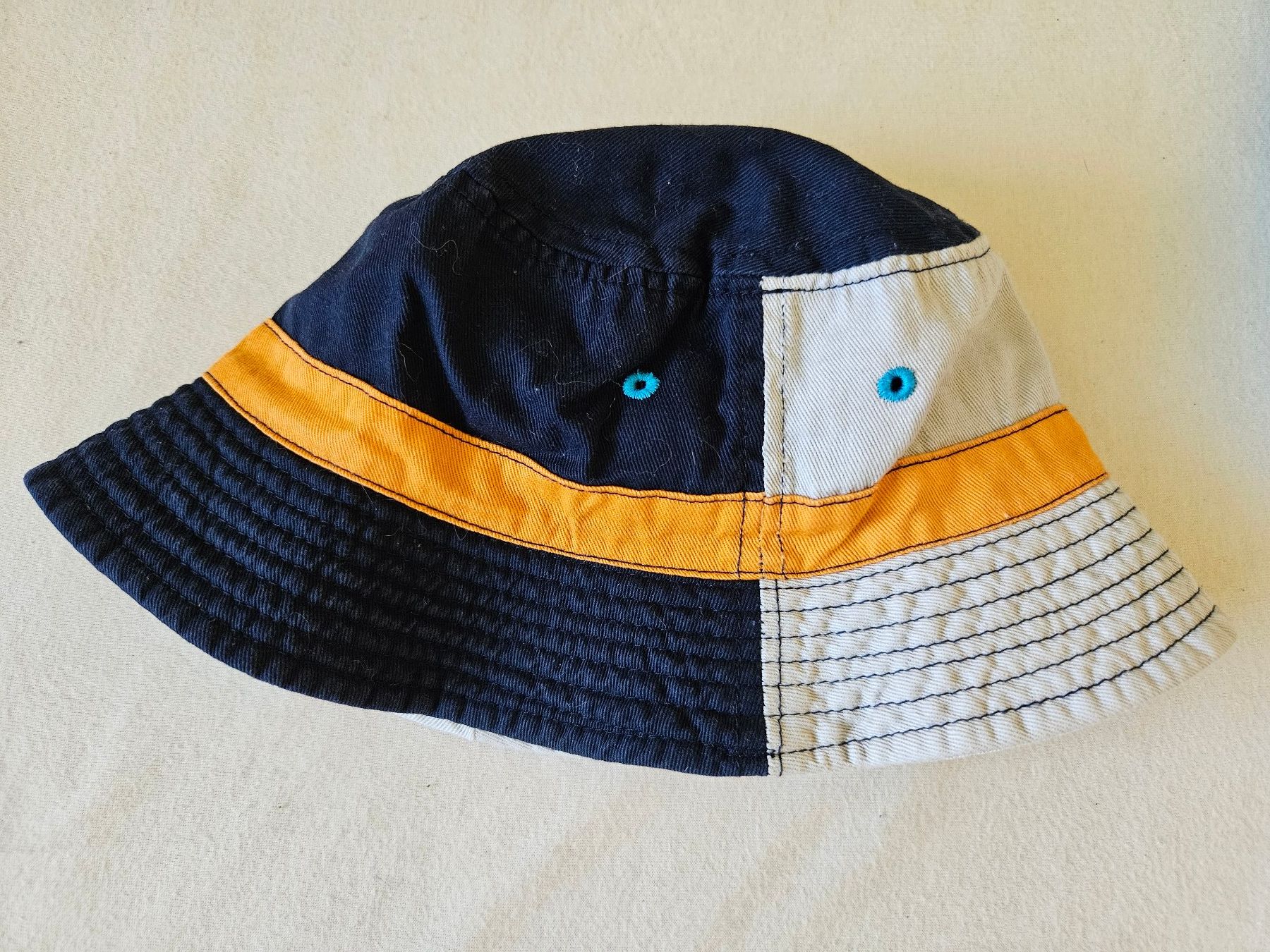 Altro abbigliamento per bambino: Sonnenhut / Mütze 50cm – Usato da Unterengstringen venduto da saraman 1
