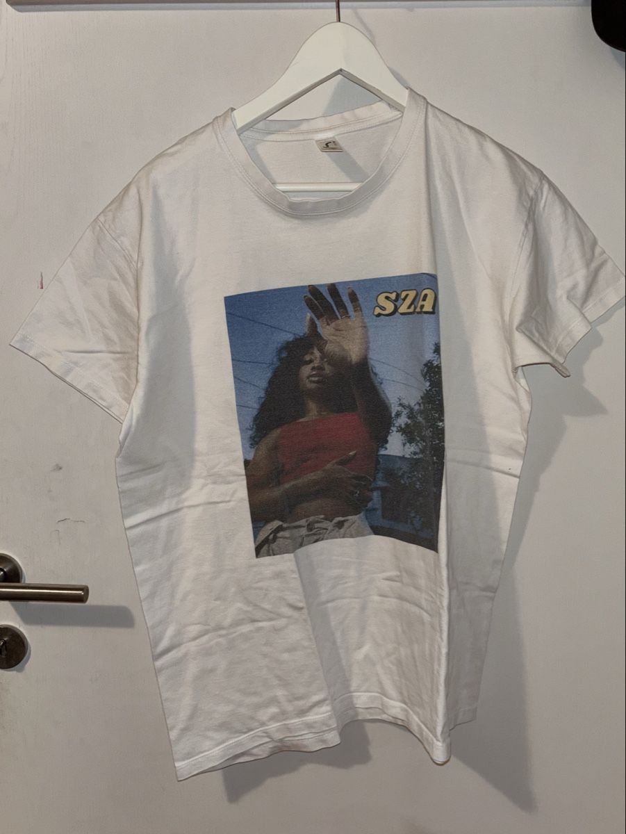 T-shirts: SZA T-shirt – D'occasion à Hombrechtikon par nvm_qd56