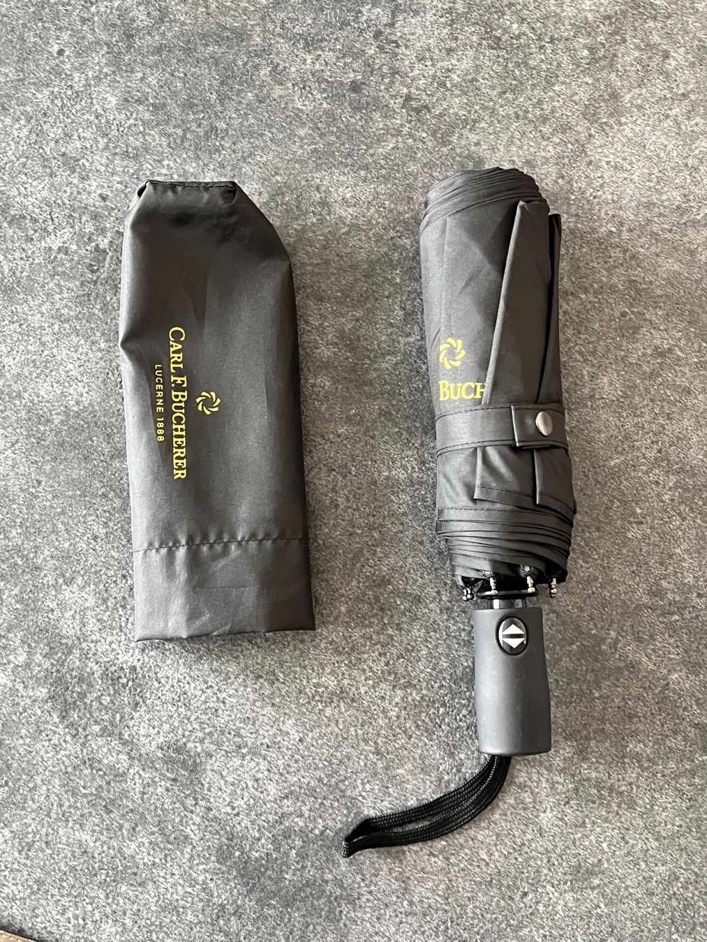 Ombrelli: Original BUCHERER Regenschirm mit Etui - L29cm – Usato da Kilchberg ZH venduto da Simple.Life 8