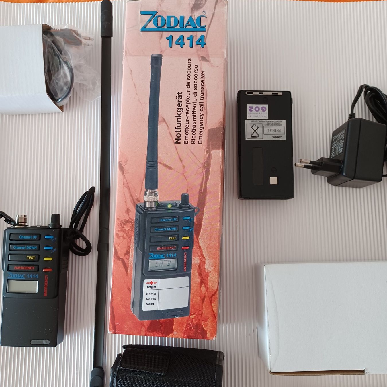 Radiocomunicazione: ZODIAC-Notfunkgeräte. NEU – Nuovo (secondo la descrizione) da Zürich venduto da Bellabo 4