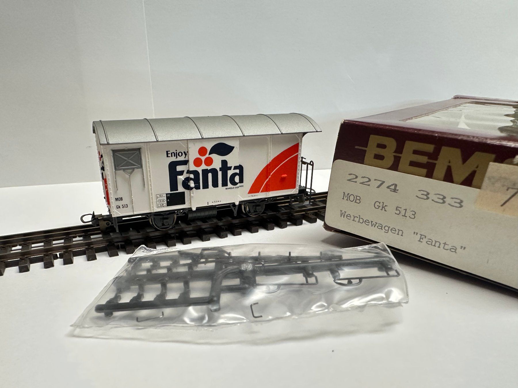 Bemo Modelleisenbahnen: Bemo - MOB Gk 513 - Gedeckter Güterwagen "Fanta" – Neu und originalverpackt aus Domat/Ems von mmx4001 2
