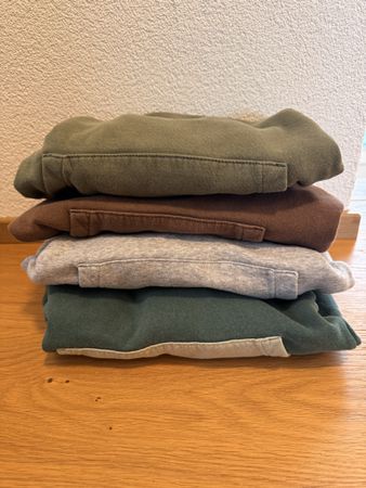 Jungs Hoodies Pullover 110/116, 4 Stück