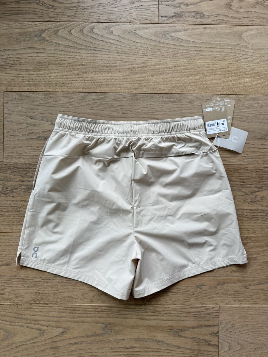 Pantaloni: On 5” Core Shorts Damen Grösse M – Nuovo e nell'imballaggio originale da Zürich venduto da z00mie 4