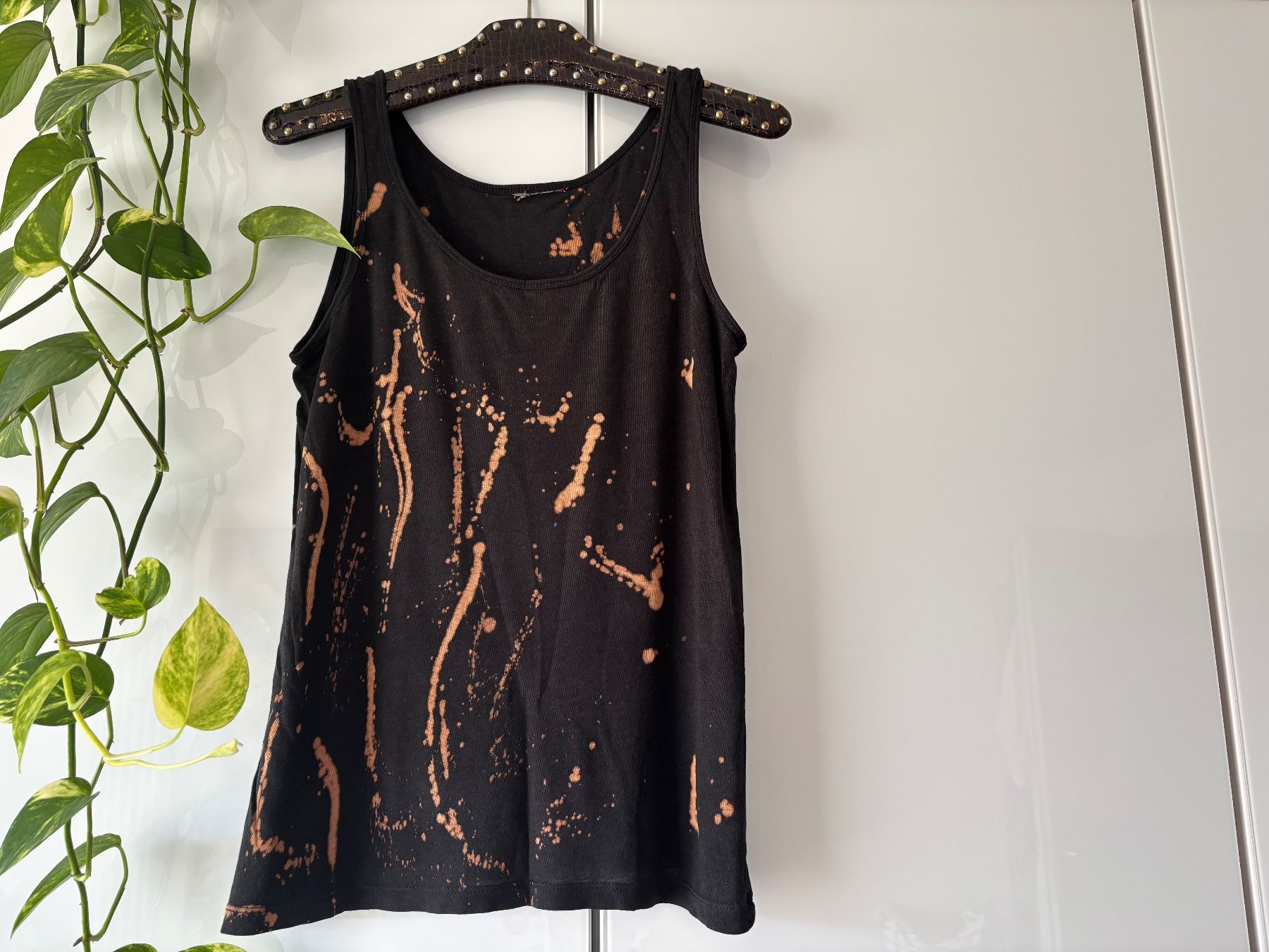 Top: Batik Tanktop – Usato da Zürich venduto da missmodernage 3