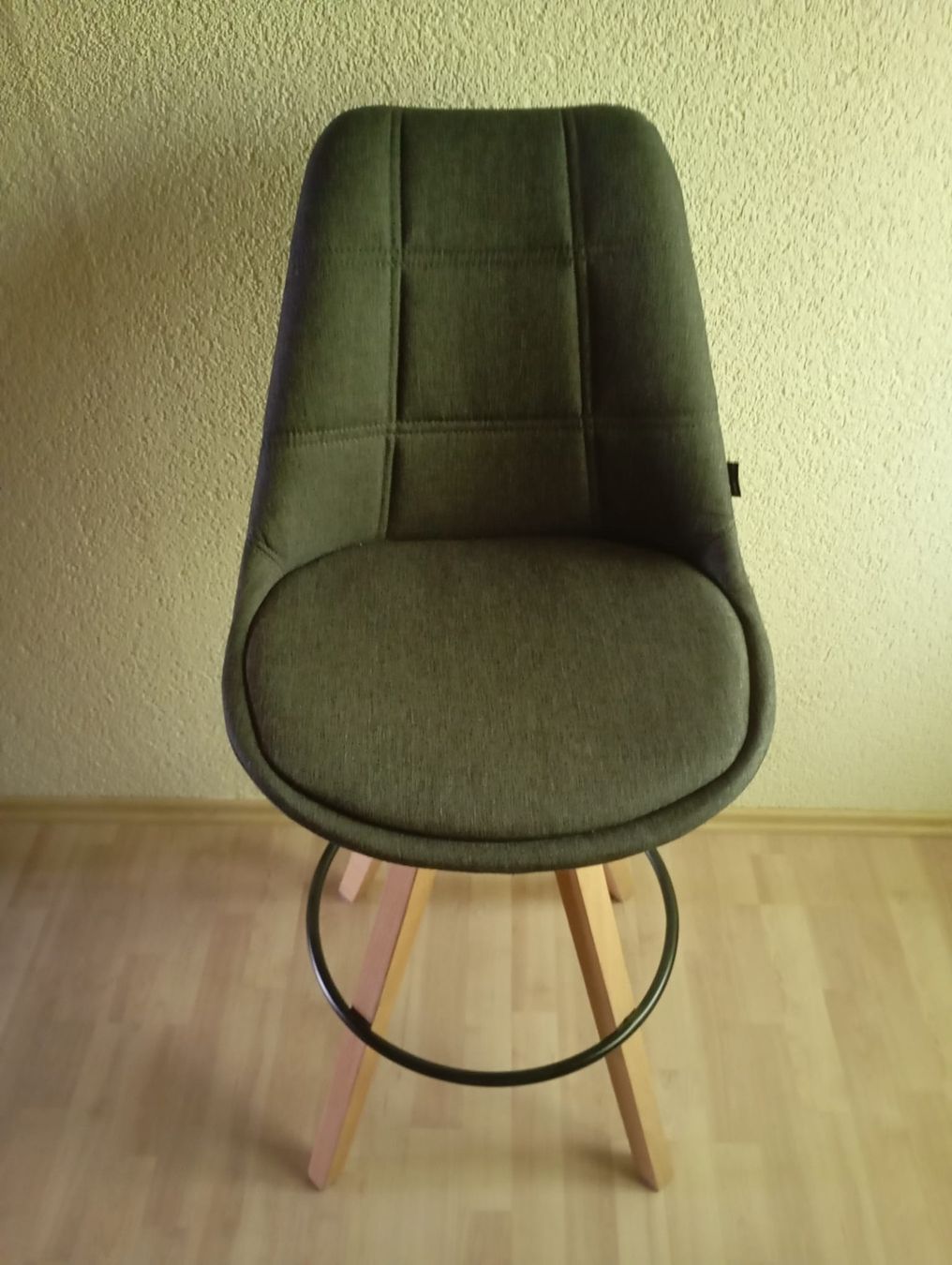 Sgabelli: Stabiler Barhocker Neupreis 120Fr.! – Usato da Salmsach venduto da Loth95