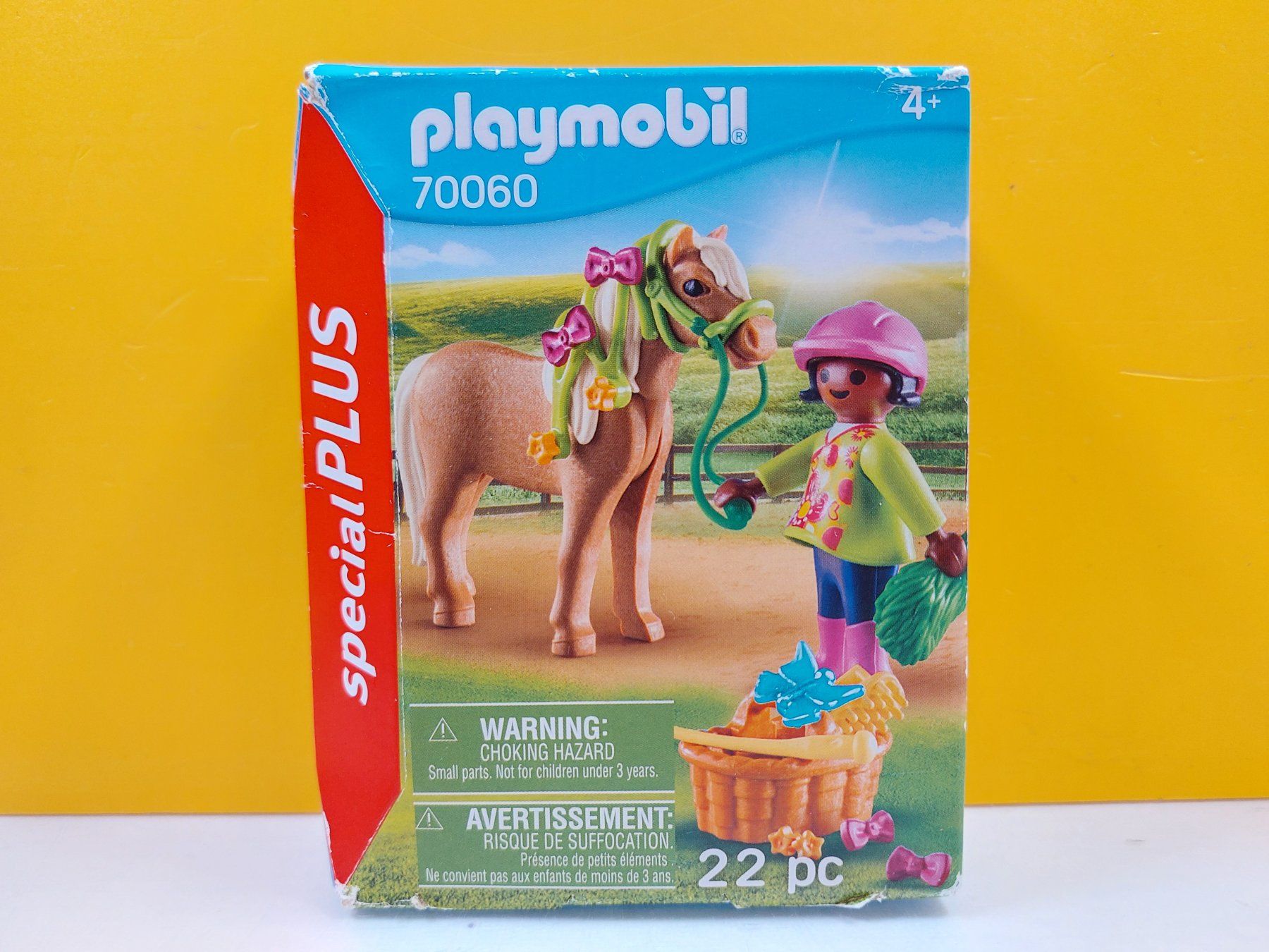 Playmobil Giocattoli: PLAYMOBIL 70060 Mädchen Mit Pony NEU – Nuovo e nell'imballaggio originale da St.Gallen venduto da TinasBauundSpiel