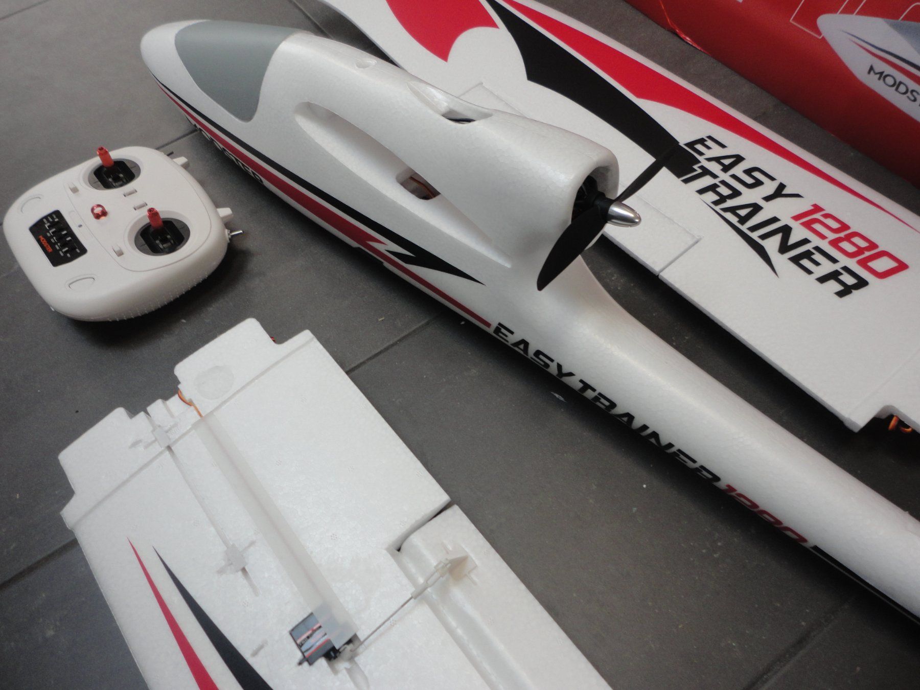 RC Modellbau: Easy Trainer  1280mm Elektromotor – Neu und originalverpackt aus Horgen von  2