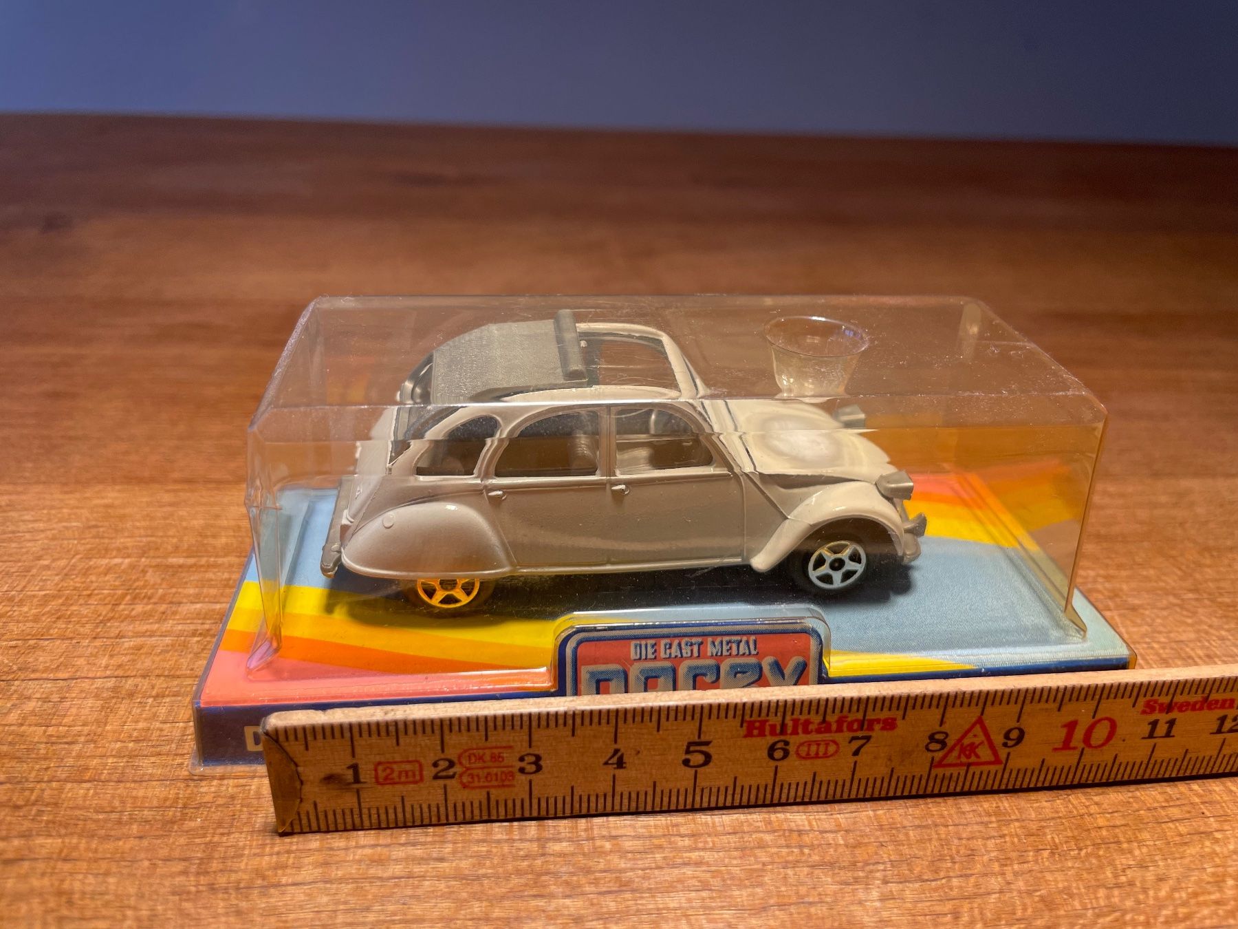 Citroën Modellini d'auto: Citroen 2CV6 Norev Modellauto – Usato da Luzern venduto da mintcar 2