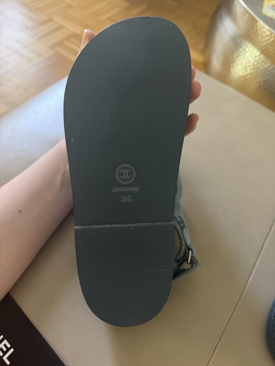 Chanel Scarpe da donna: Chanel Dad Sandals 39 – Nuovo (secondo la descrizione) da Arbon venduto da LadyGSx 2