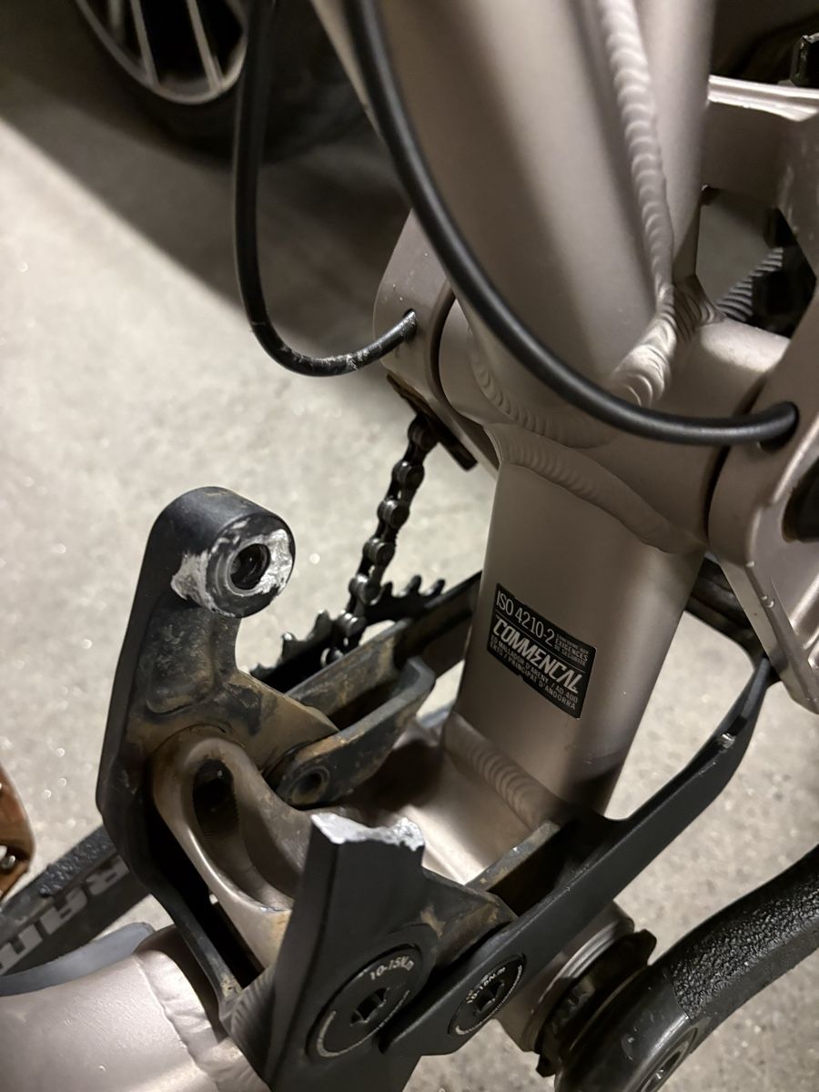 Commencal Velos: Commencal Supreme V4.3 2024 – Defekt aus Leukerbad von ben_nnw2 2