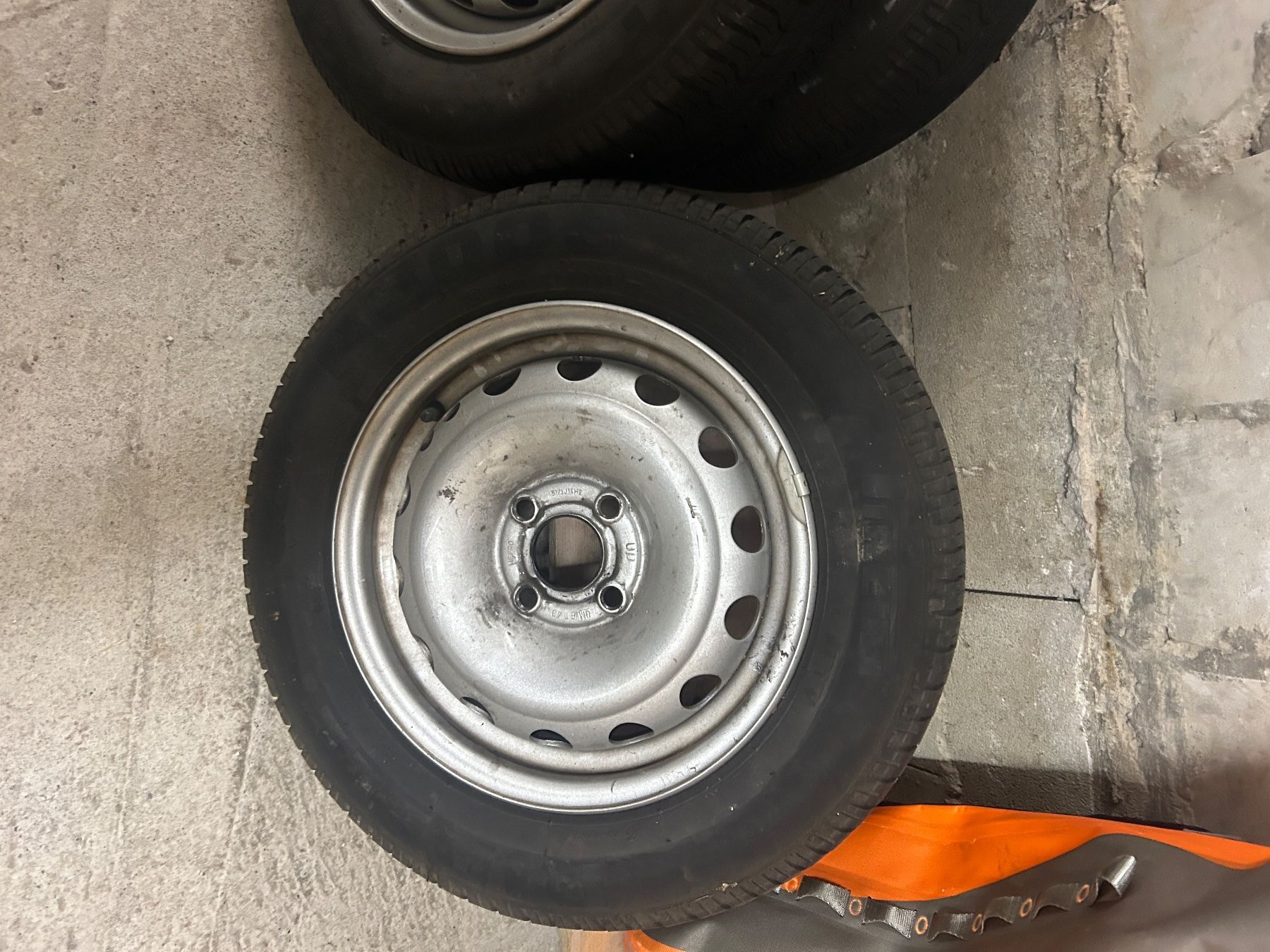 Pneumatici & Ruote complete: Auto bneu – Usato da Unteriberg venduto da Matze063