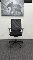 Bürostuhl Vitra schwarz mit Netzrücken 