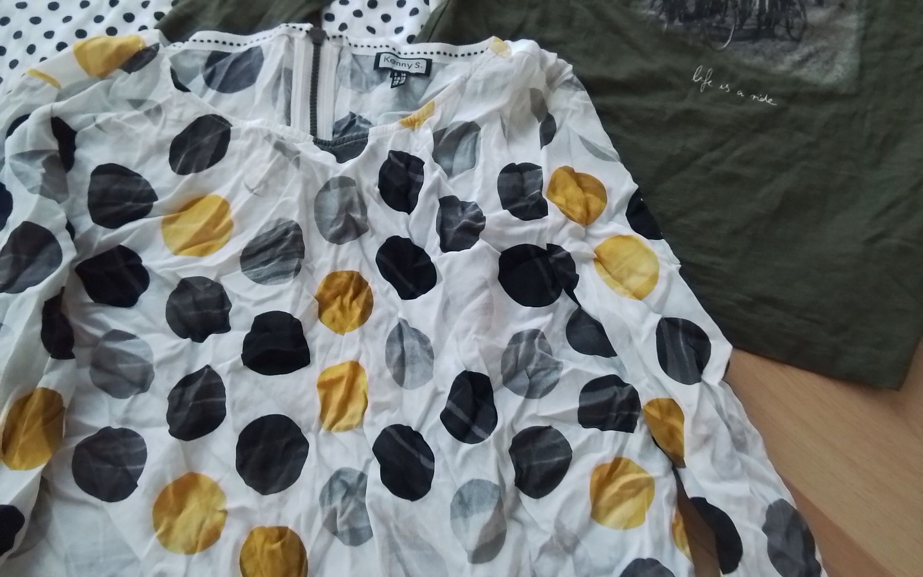 Lotti di vestiti: Oberteileset Esprit, Tom Tailor u. Kenny S. Gr. S – Usato da Au SG venduto da beanpasa 1