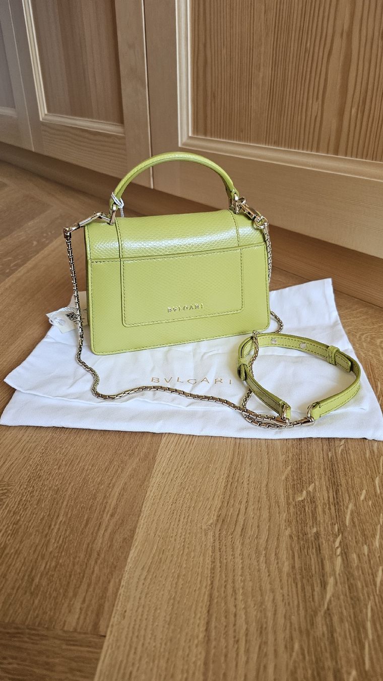 Bulgari Taschen für Damen: Bvlgari Serpenti Forever Small Top Handle Bag – Neu und originalverpackt aus Hünenberg von mar_vqb7 1