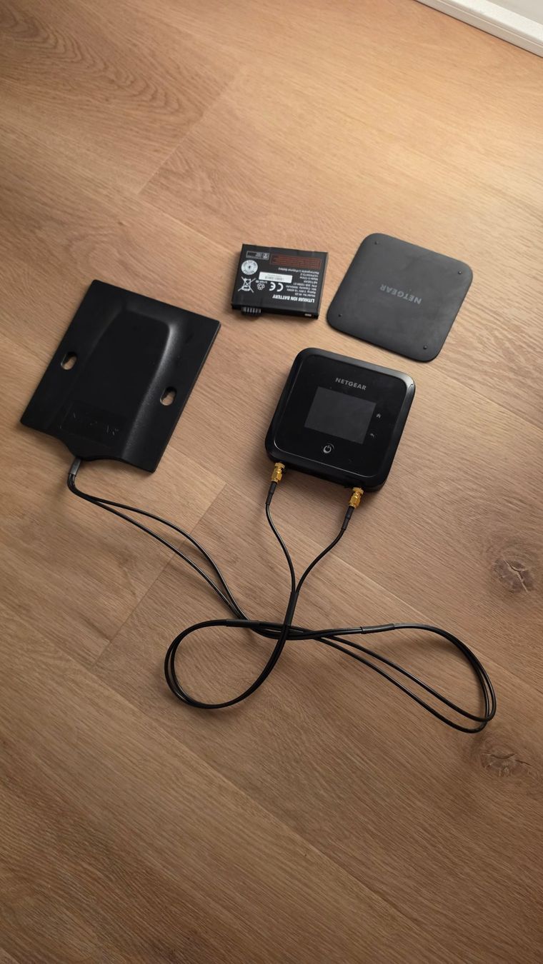 Netgear Modem & Router: Netgear Nighthawk M5 Mobile Router 5G – Usato da Würenlingen venduto da MicroAmpere 1