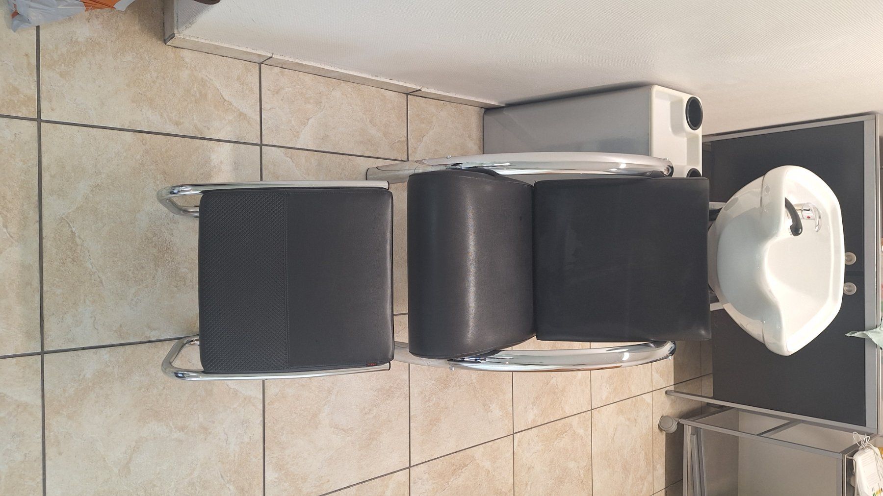 Fauteuils: Wachstum Coiffeur Bedarf – D'occasion à Steinebrunn par pfu_shz9 1