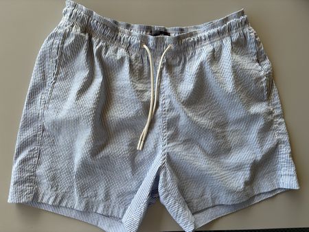 Short H&M rayé bleu et blanc taille M - Parfait été!