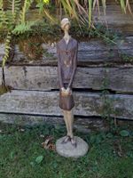 Figur stehend Dame Skulptur Kunst Objekt