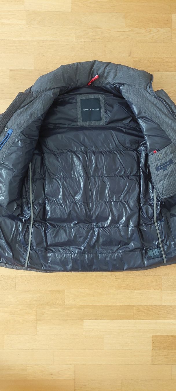 Tommy Hilfiger Jacken: Tommy Hilfiger daunenjacke S – Neu und originalverpackt aus Bern von Piedritas 1
