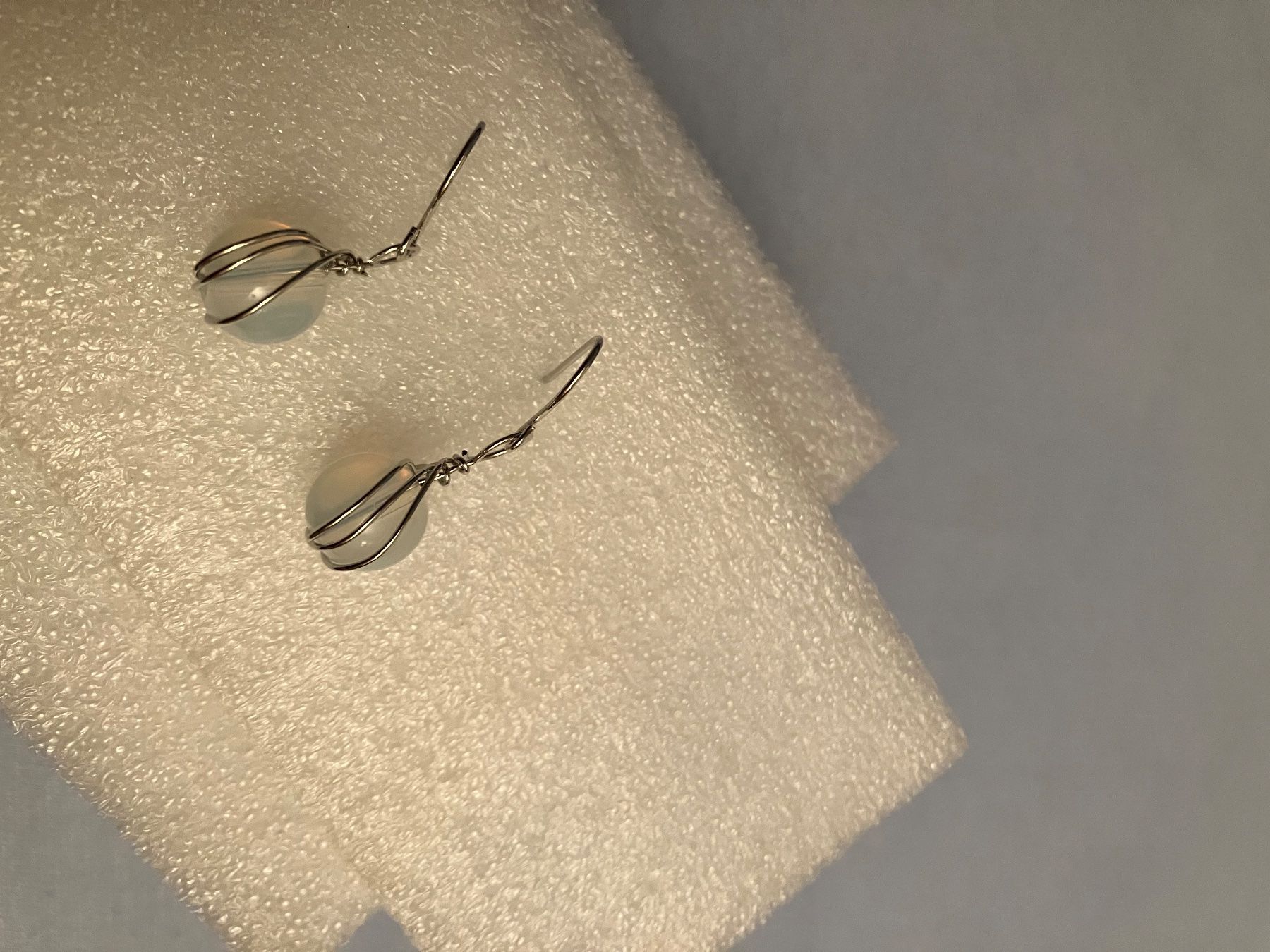 Orecchini pendenti & Orecchini a lobo: Modeschmuck, elegante Ohrhänger silberfarben weisser Stein – Nuovo (secondo la descrizione) da Affoltern am Albis venduto da Dlotti 1