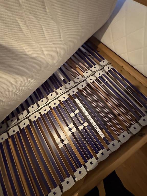 Pfister Letti: Bett 160x200 – Usato da Niederurnen venduto da rin_25sj 3
