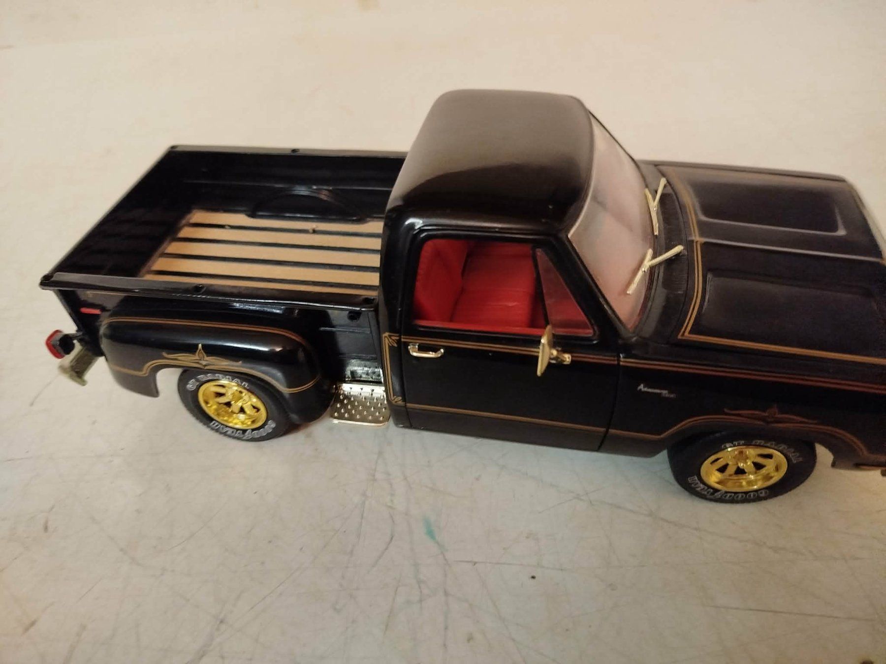 Dodge Modellini d'auto: Dodge Warlock 1:18 – Usato da La Chaux-de-Fonds venduto da Emmaus2300CDF 1