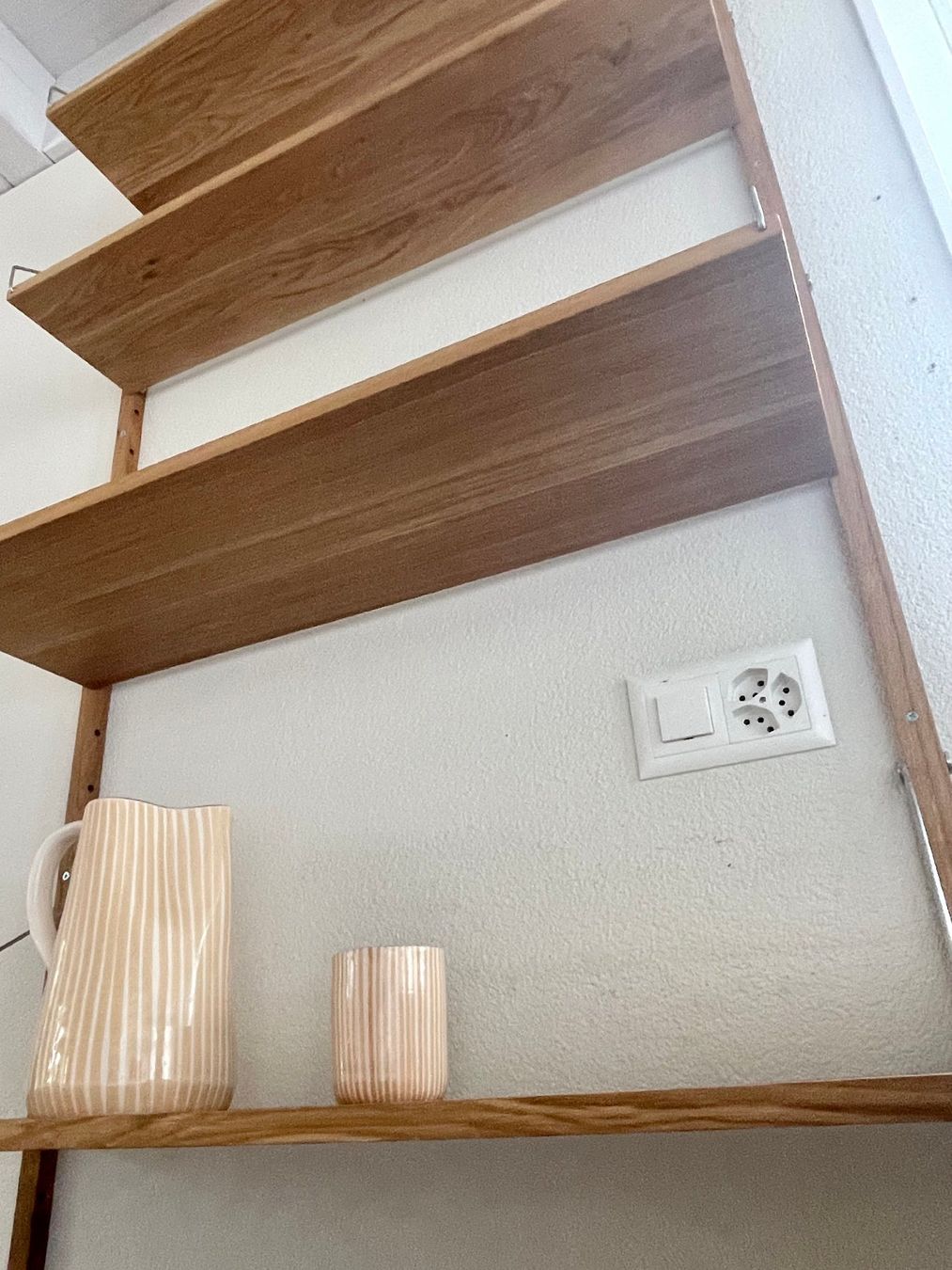 Scaffali: Wandregal, Library by FRAMA mit 5 Tablaren, Eiche geölt – Usato da Uhwiesen venduto da malerbis 4