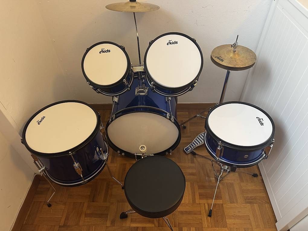 Strumenti musicali: Batterie acoustique pour enfant – Usato da Genève venduto da mar_t6gz 2