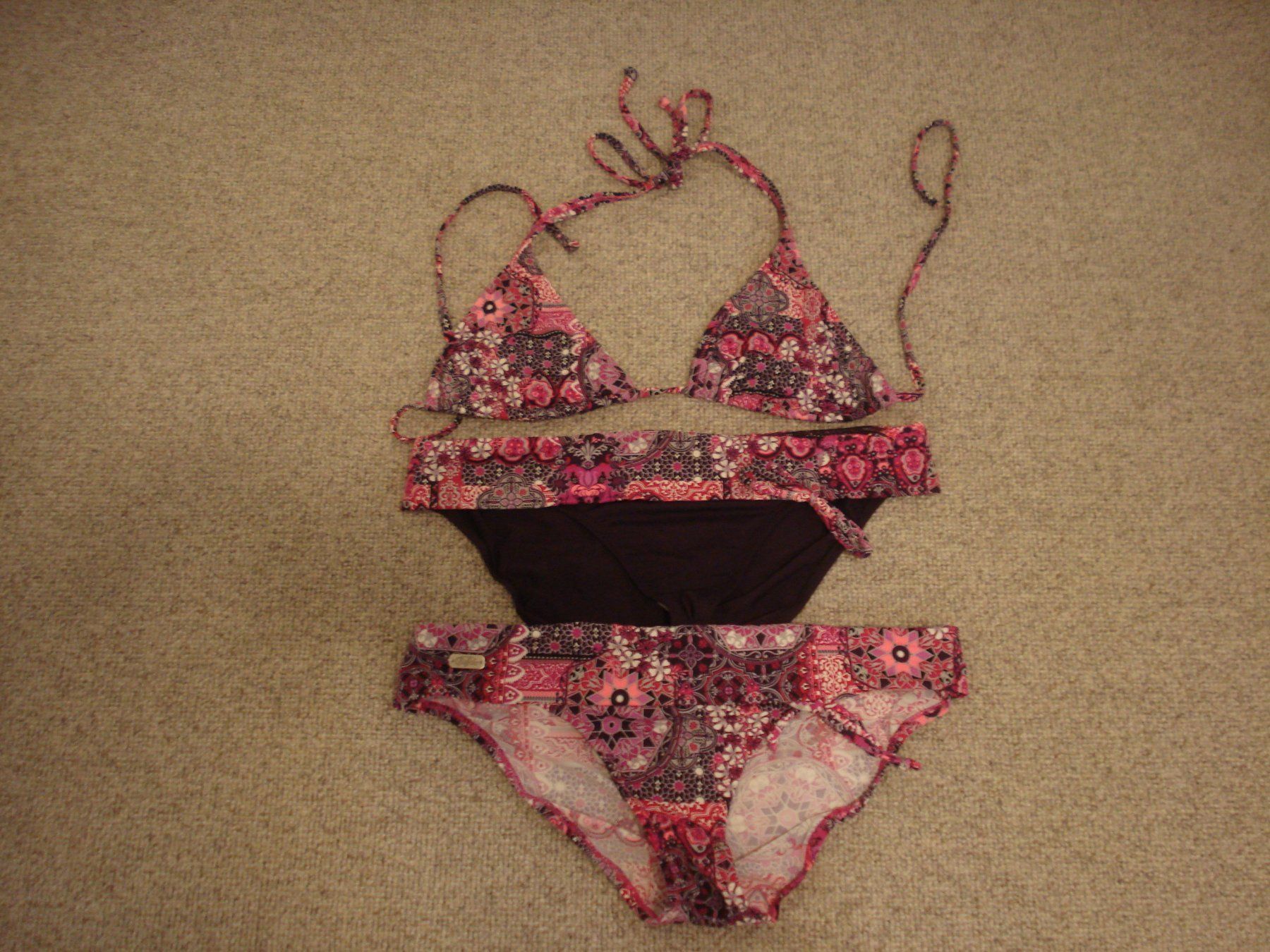 Buffalo Badekleider & Bikinis: Bikini v. Buffalo Gr. 36 A/B mit 2 Hosen – Neu (gemäss Beschreibung) aus Au SG von beanpasa
