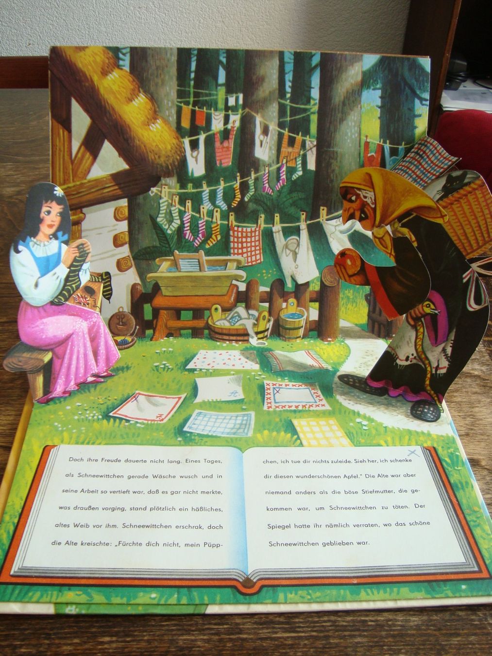 Libri: Schneewittchen (pop-up) – Nuovo (secondo la descrizione) da Fribourg venduto da ruswil007 3