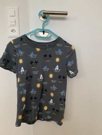 T-Shirt Gr. 122-128 Name it