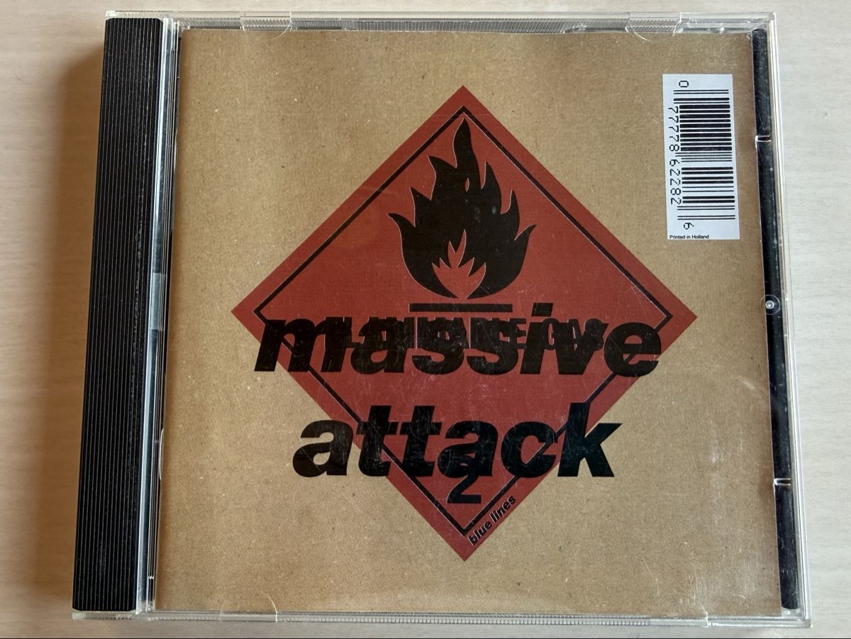 CDs: Massive Attack Blue Lines CD  – Gebraucht aus Oberried Brienz von Chyara