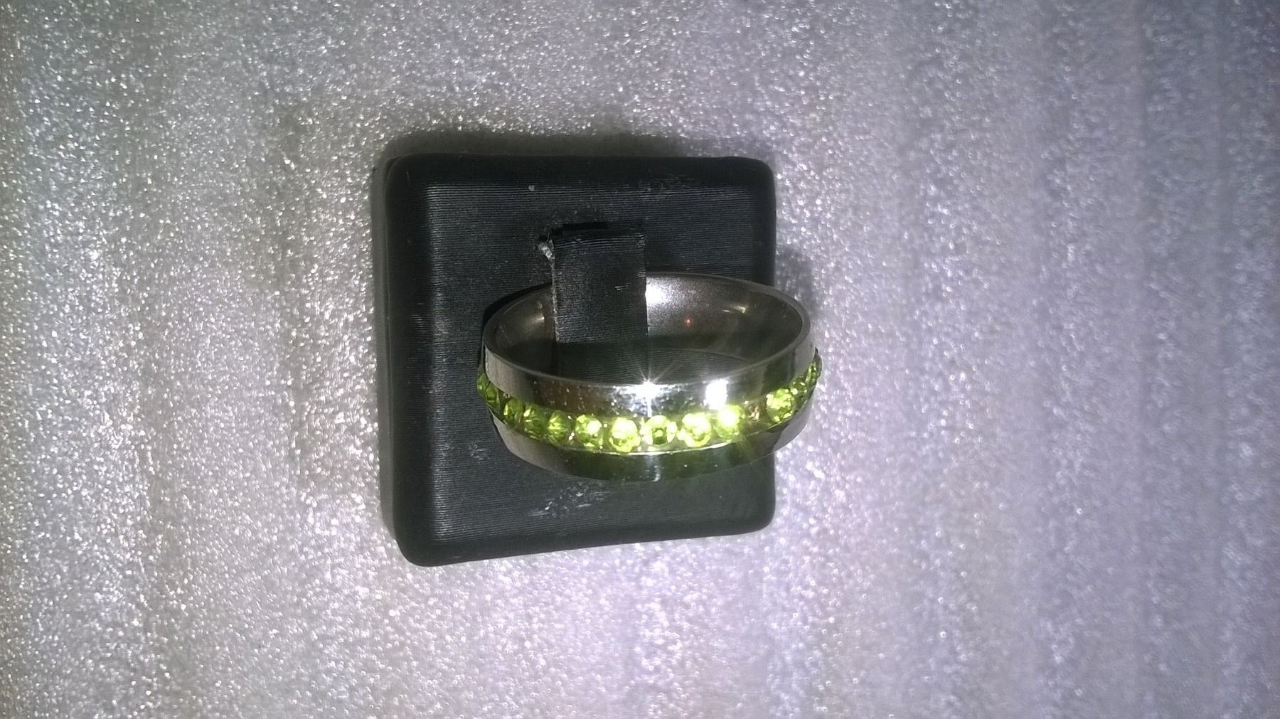 Ringe: ring edelsthal,,mit hellgrün kristall,,,glanzig – Neu (gemäss Beschreibung) aus Basel von bijoutrie_4