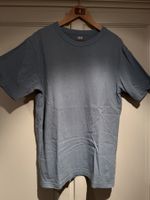 Kleiderset: 4x T-shirt + 1x Sporthose