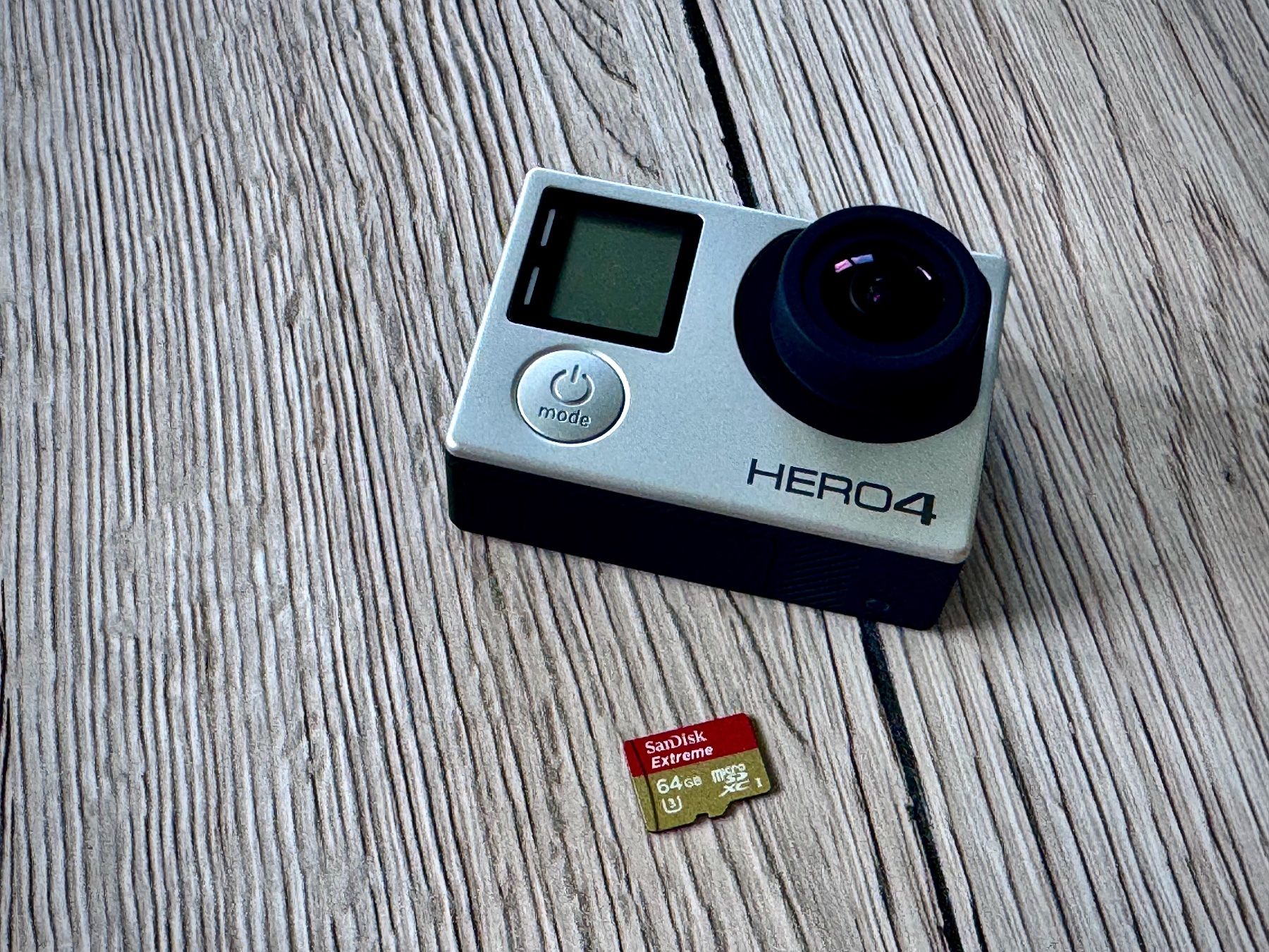 Gopro Action Cam: [TOP!] GoPro Hero 4 + 64Gb + Bonus – Usato da Unterägeri venduto da NikitaY 2