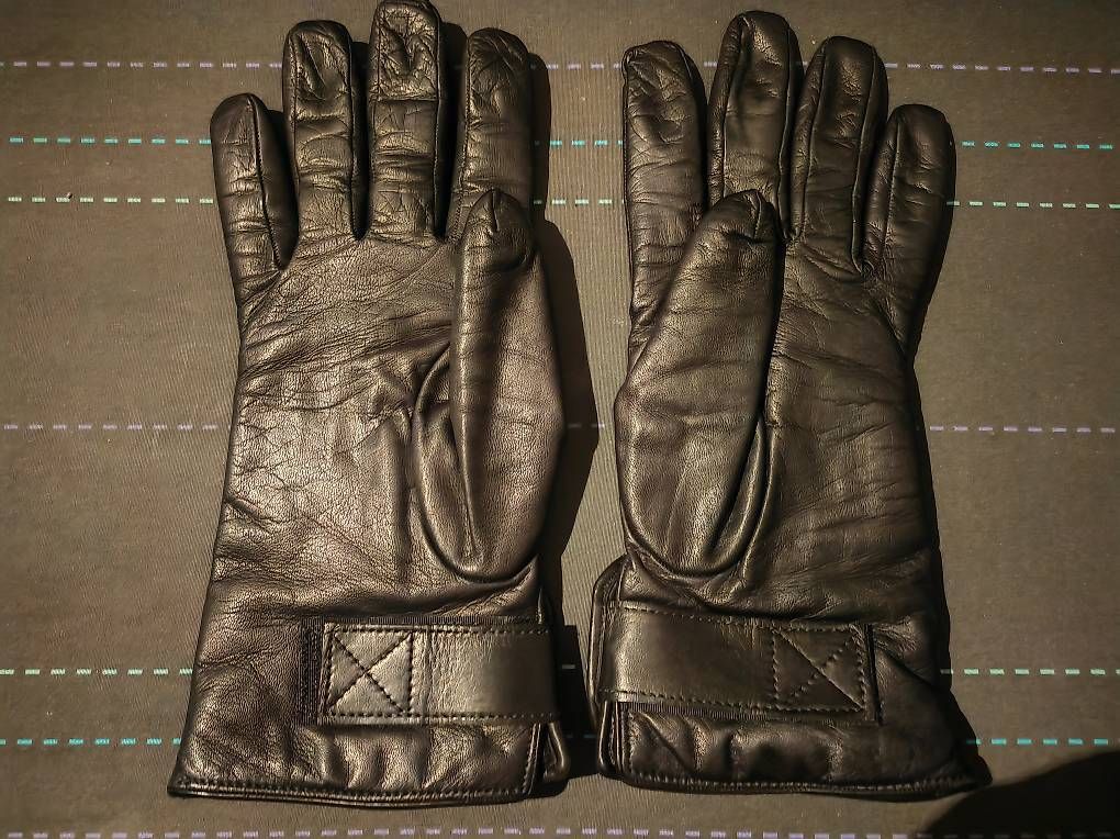 Altri accessori da uomo: Gants DSquared2 cuir T.09 – Usato da Penthaz venduto da GGE01 3