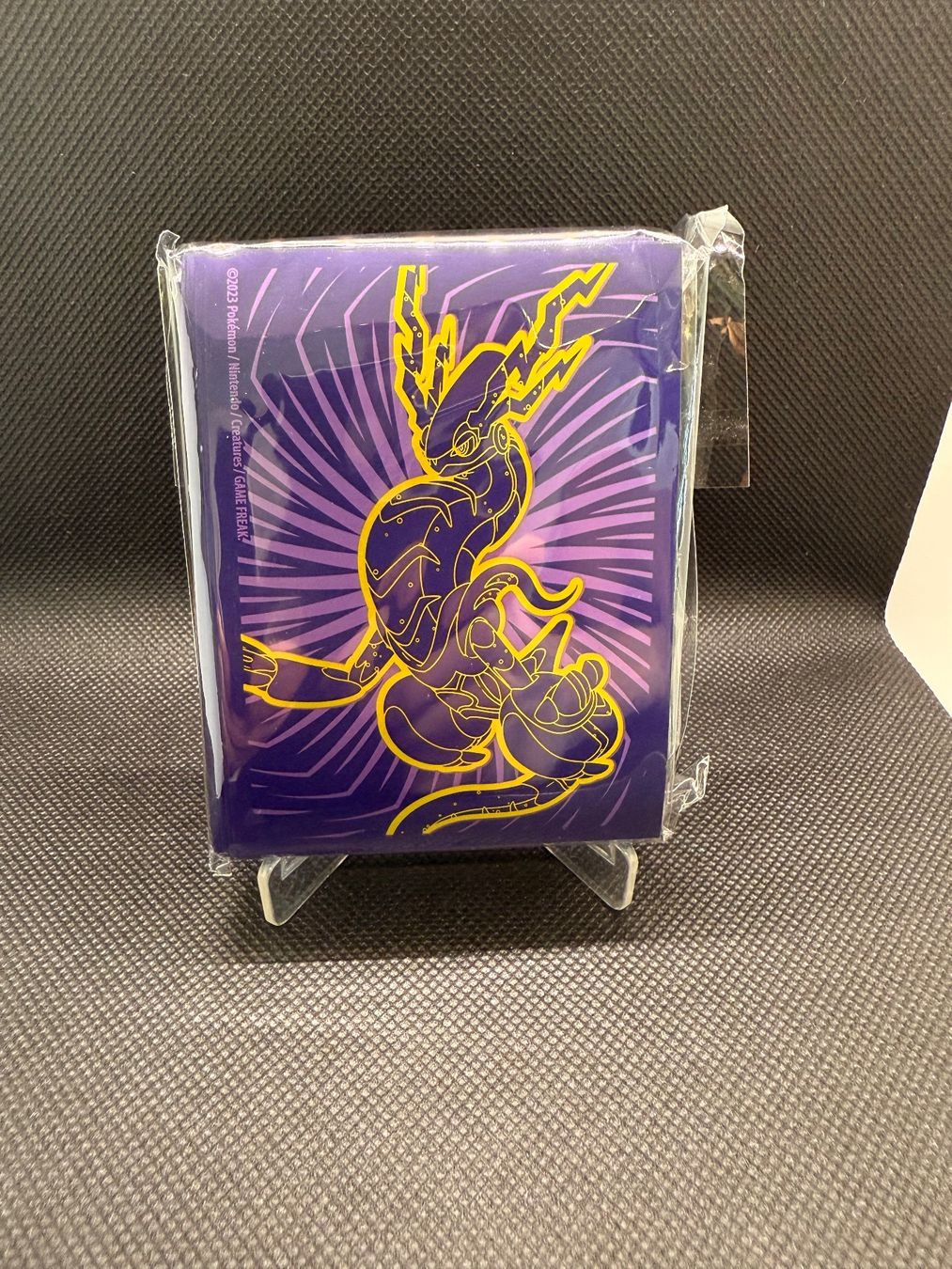 Pokémon Sammelbilder & Trading cards: Pokemon - Scarlet Violet ETB Sleeves – Gebraucht aus Horn von Chilldone