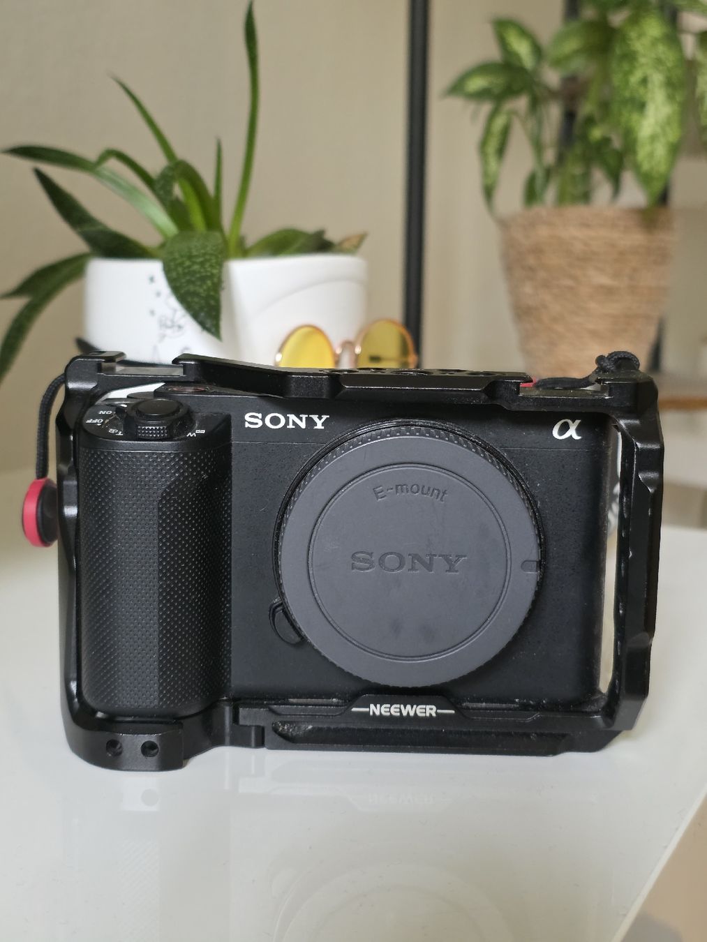 Sony Appareil photo: Sony ZV-E1 Full frame video camera ( with Protection Cage ) – D'occasion à Zürich par Vav_c6fq