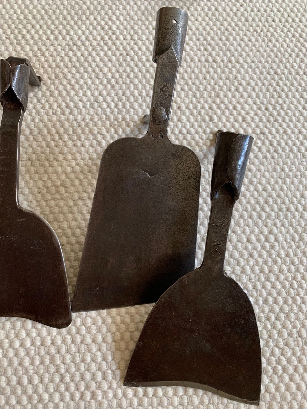 Tutti gli attrezzi: 5 Heustecher mit Haus- und Schmiedemarken – Usato da Winterthur venduto da sommer_2019 7
